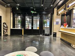 -川骄海鲜自助(王府井奥莱UP TOWN店原世界之花店)