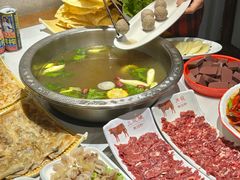 -乡土黄·鲜牛肉火锅·小龙虾(兴业街店)