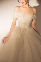 -Lady  Jane高端婚纱礼服馆