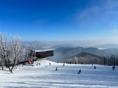 -中旅松花湖滑雪场
