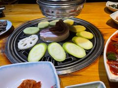 -唯成•韩国炭火烤肉 유성고기