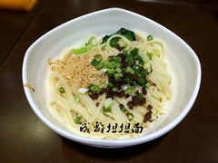 -张氏宽窄巷成都名小吃(茂业百货华强北店)