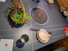 -由衷贵州酸汤牛肉火锅(新桥店)