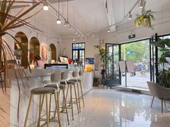 -Fridi Patisserie Cafe