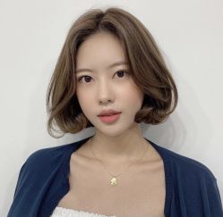 -BULB STUDIO 巴柏明星发型工作室