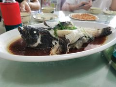 -鑫悦楼煎蟹·16年海鲜大排档