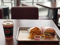 -FATBURGER 特富客汉堡(外交公寓店)