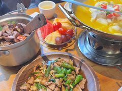 -隔壁老王·家常云南菜(花巷店)