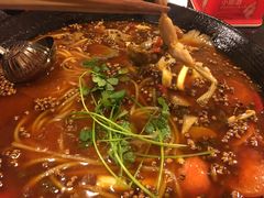 水煮蛙-鸿顺老铁锅美蛙鱼府(解放碑店)