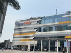 -东荟城名店仓