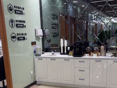 -茂菊口腔连锁(浦东南路店)