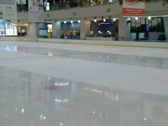 -冰纷万象滑冰场(深圳万象城店)