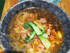 -八月美食小馆(银泰城总店)