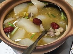 瓦沟萝卜汤-楚山晓·湖北菜(武汉光谷K11店)