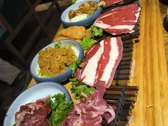 -明洞阿姨·韩式酱蟹烤肉·创意料理(三元桥店)