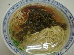 咸菜面-小桃园餐厅