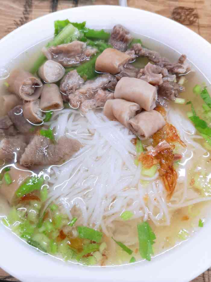 尚好桐坑牛肉粿条(坪洲店)-"街边宵夜档,老板潮汕人,大排档式的店内就