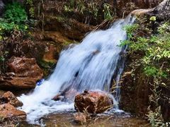 -大平台龙居瀑布旅游区