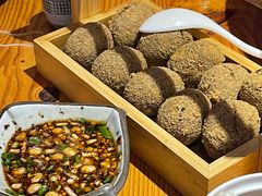 -野山舂·贵州现舂酸汤火锅(鸿通城店)