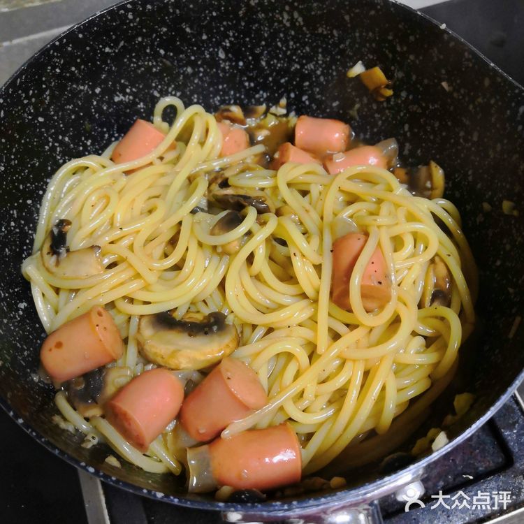 自制黑椒香肠蘑菇意大利面