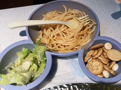 -小鱼小牛(世欧广场店)