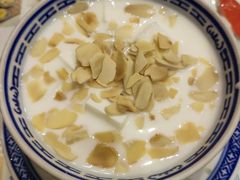 -广信牛奶甜品世家(万象城店)