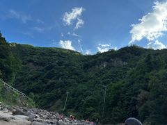 -安吉龙王山峡谷漂流