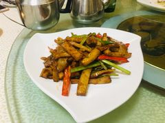 黑椒杏鲍菇炒猪颈肉-天宝食坊·啫啫煲大排档(西华路店)