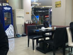 -清真磊磊烧烤老店(饮虎池街34号店)