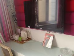 -爱舍美景酒店(燕儿岛路地铁站店)