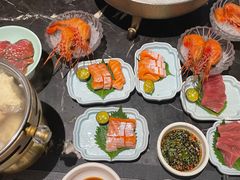 -半岛翡丽海鲜自助餐厅(观风亭店)