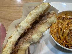 -樊记腊汁肉(西安咸阳国际机场店)