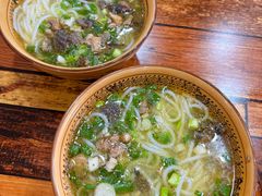 -正宗李家土鸡米线店