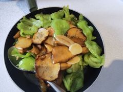 -彩云天云南餐厅