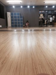 点击看大图 -STAR舞蹈工作室