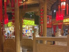 -大龙辣火锅·龙虾·烧烤(湖滨新天地店)