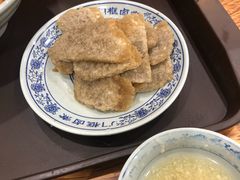 老北京炸灌肠-门框胡同百年卤煮(新街口店)