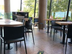 -麦当劳(展览路店)