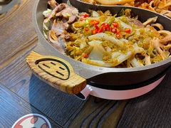 -鼎牛牛炖锅·烤串(温泉路店)