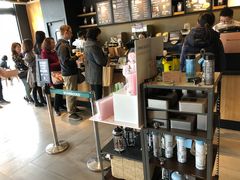 -星巴克臻选(莘庄仲盛店)