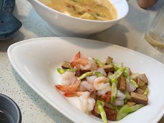 -巧克力渔家.小船海鲜胶东菜(三浴场店)