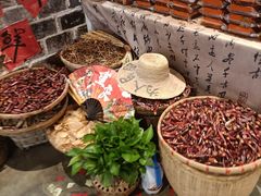 -周小明火锅(黑金冠社区店)