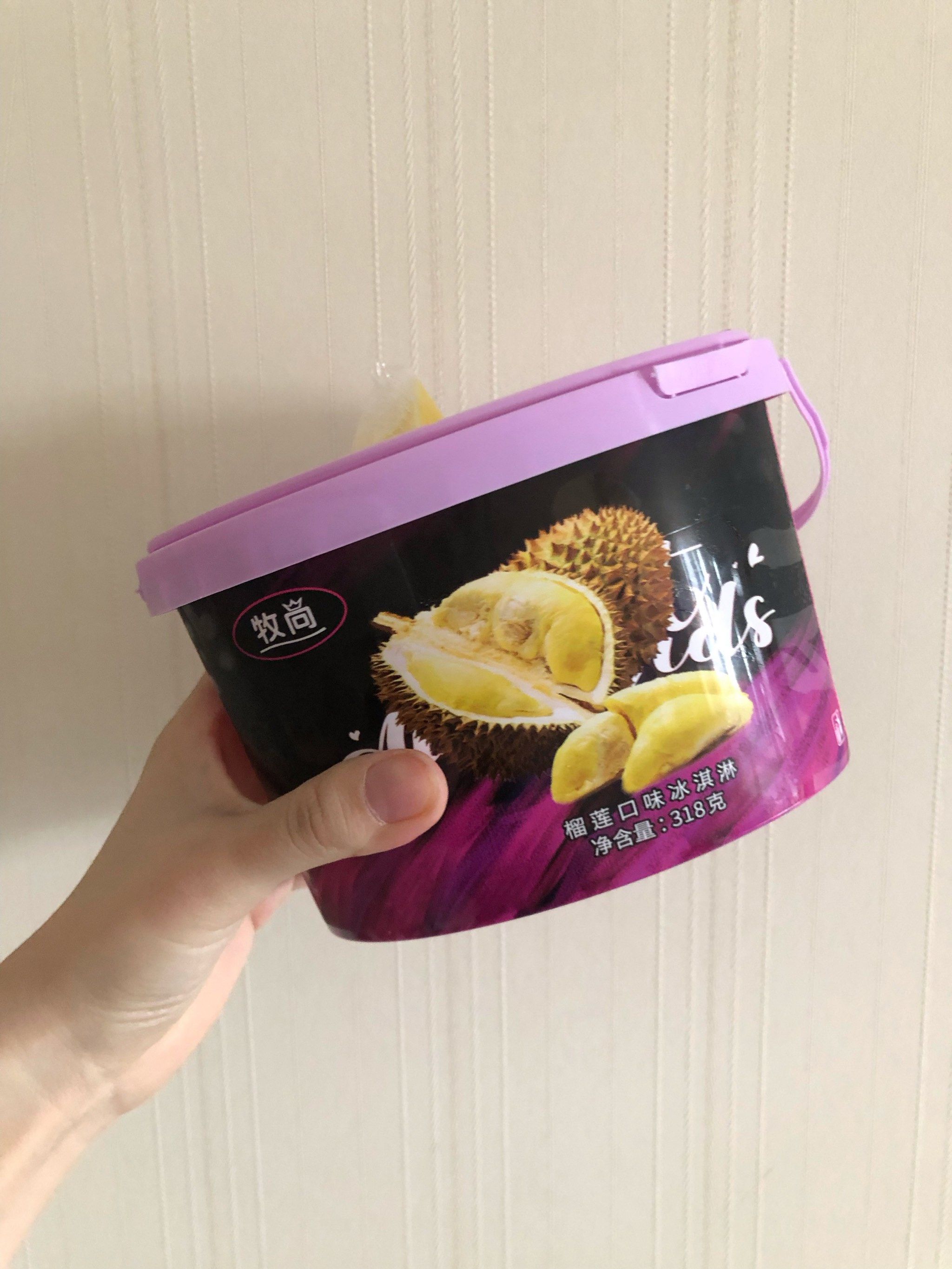 牧尚榴莲口味冰淇淋