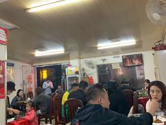 -六弟特色小馆(人民新村店)
