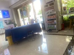 -牙易美口腔连锁(圣堂店)