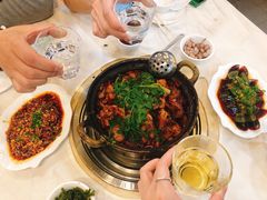 -渝君重庆火锅(嘉宾路店)