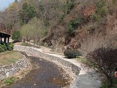 -梅岭月亮湾山体公园