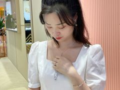 -王府井百货熙地港店