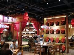 大堂-老滇山寨•云南特色菜•地方菜•民族风情歌舞表演(金碧店)