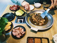 -石记东北风味烤肉店(子固路店)
